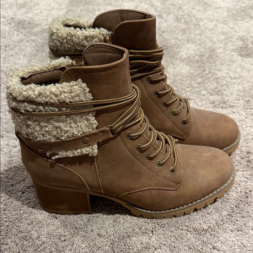 Very G boots with heels! Zipper sides and fur! Too cute ! Size 10 
NWOT